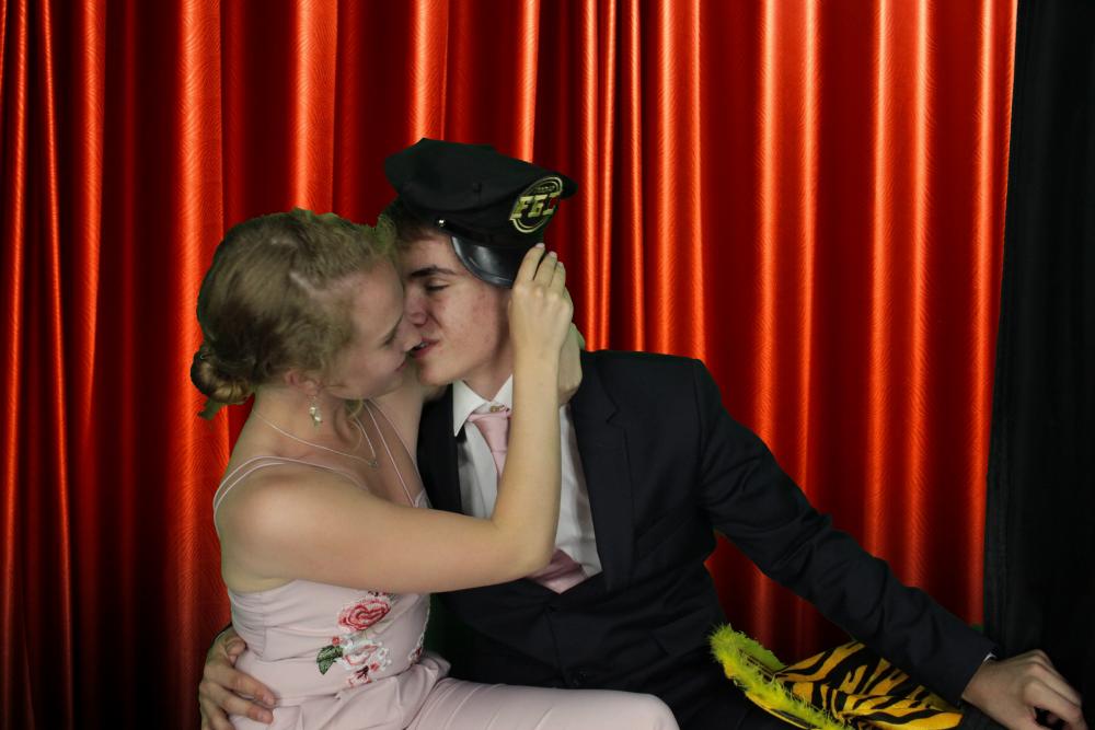 Christ School Prom | View more photos from the event at gallery.myphotoboothexperience.co.uk/u/MyPhotoBoothExperienceLtd/Christ-School-Prom